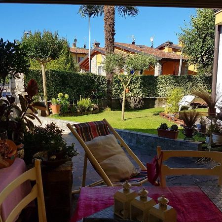 B & B Da Giusy Corte Franca Exterior photo