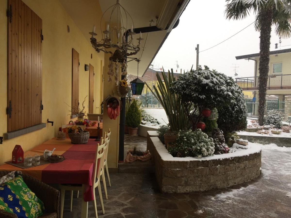 B & B Da Giusy Corte Franca Exterior photo